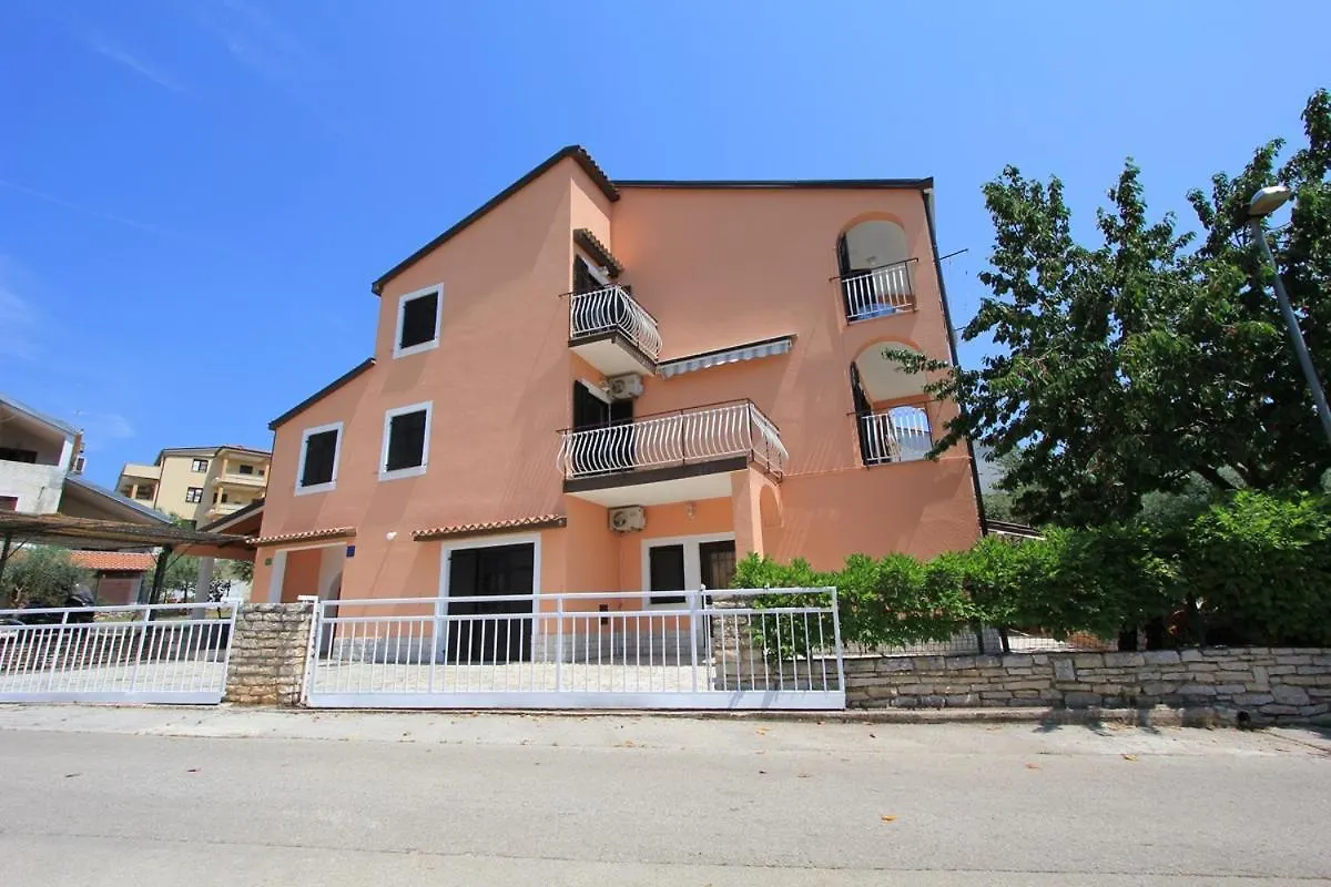 Apartments Susy Pola