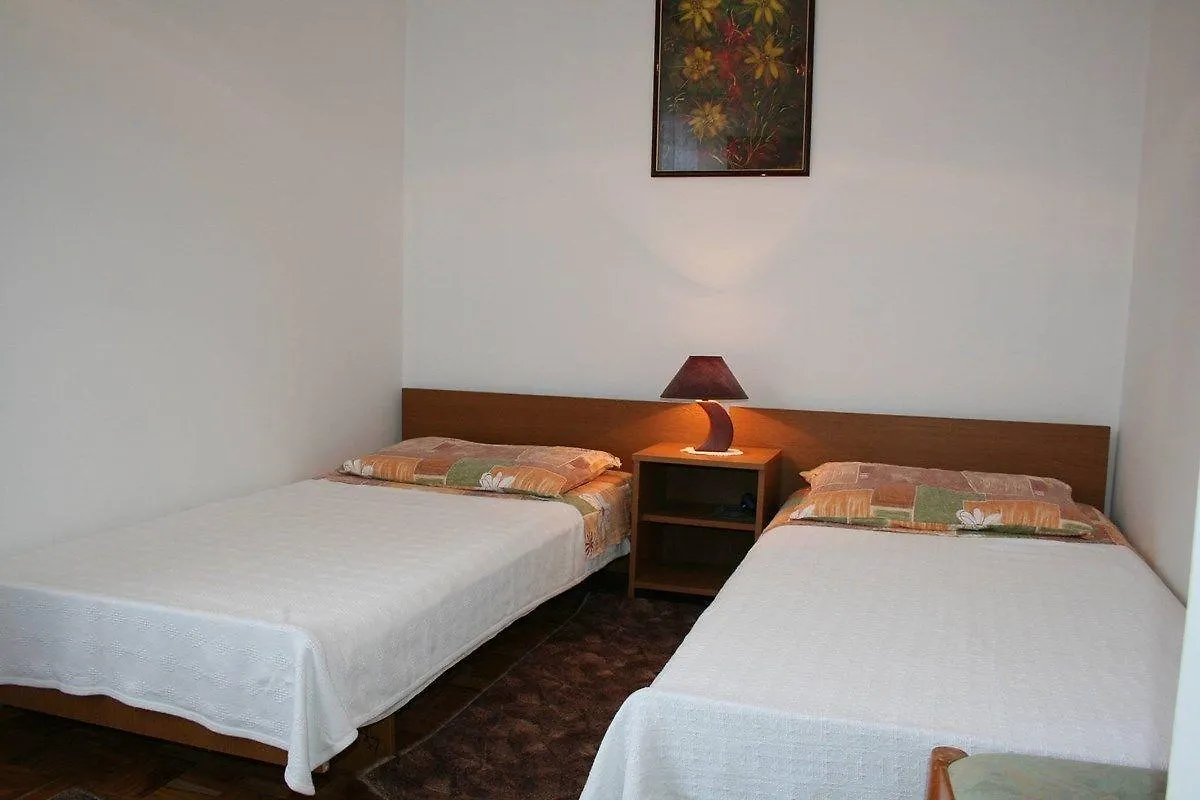 Apartments Susy Pola Croazia