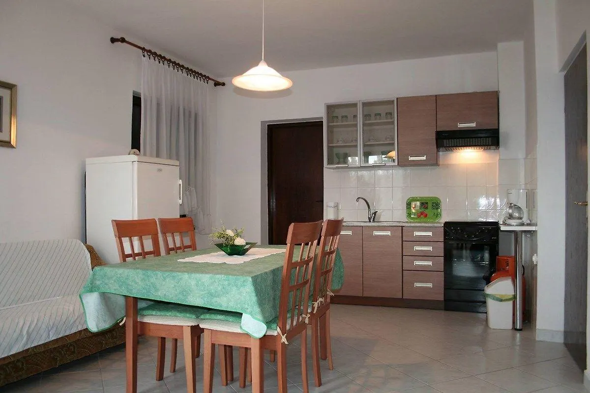 Apartments Susy Pula 0*,  Kroatien
